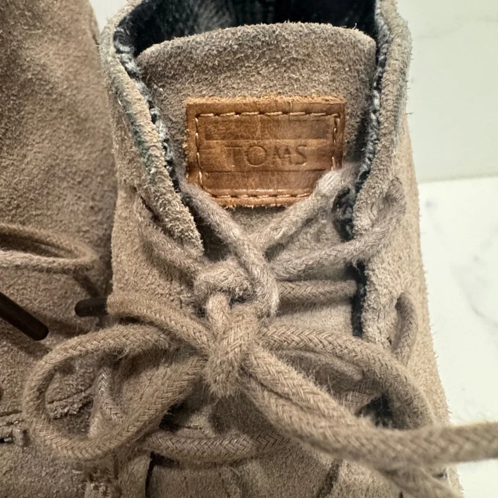 TOMS Womens 9 Suede Wedge Booties Taupe Lace Up Ankle Boots Boho Casual‎ Shoes